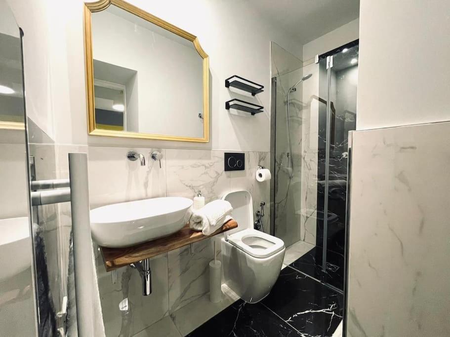 Vatican Tiny House Рим Экстерьер фото